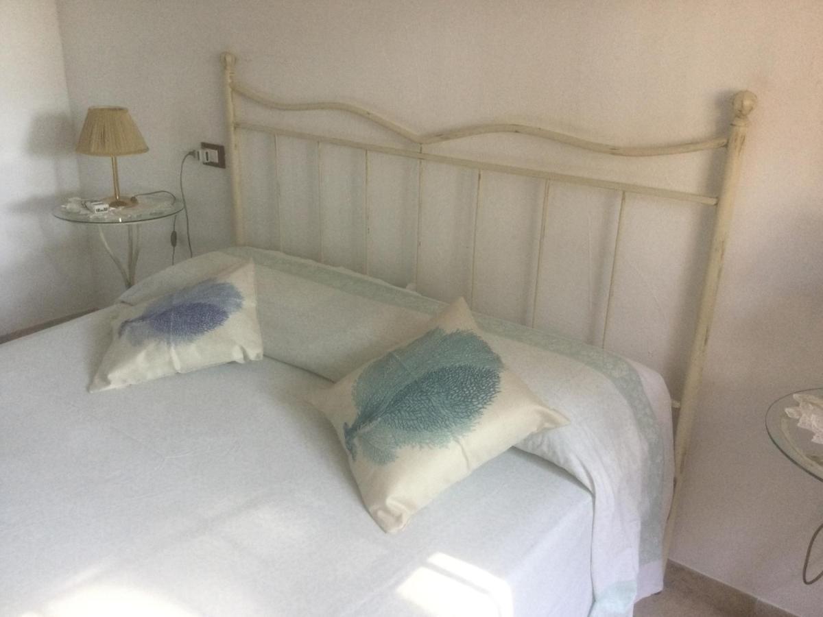 Villa Edo Cala Liberotto Eksteriør bilde