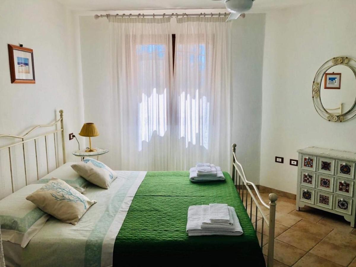 Villa Edo Cala Liberotto Eksteriør bilde